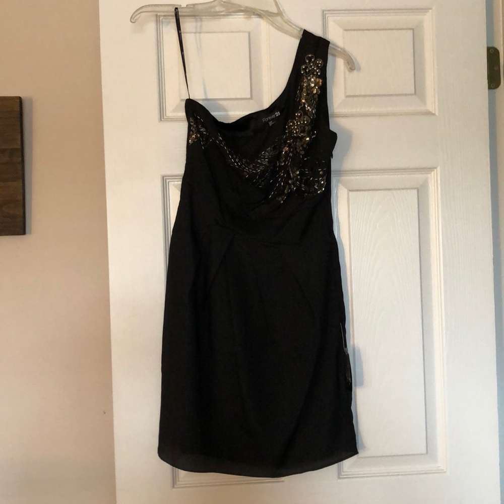 Forever21 short black dress